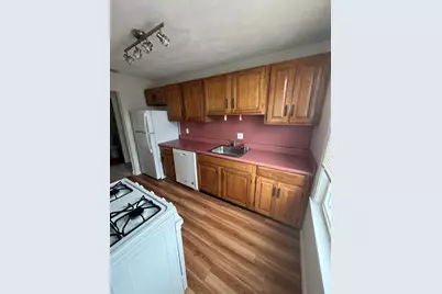 72 Cabot St #8, Beverly, MA 01915 - Photo 2