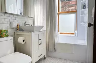 8 Garrison St, Boston, MA 02116 - Photo 8