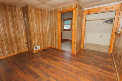 15 School St, Buckland, MA 01370 - Photo 28
