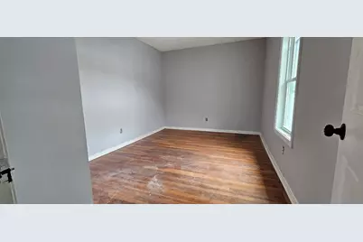1986-1990 N Main St #3, Fall River, MA 02720 - Photo 4