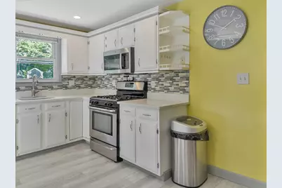 20 Madison Ave, Randolph, MA 02368 - Photo 12