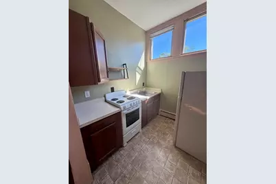 7 Highland Ave #3, Beverly, MA 01915 - Photo 2