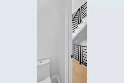 325B Alewife Brook Pkwy #B, Somerville, MA 02144 - Photo 16
