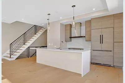 325B Alewife Brook Pkwy #B, Somerville, MA 02144 - Photo 10