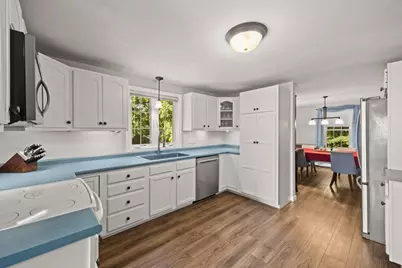 27 N Grove St, Middleborough, MA 02346 - Photo 8