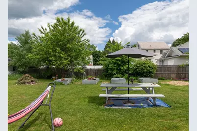 342 Davis St, Greenfield, MA 01301 - Photo 28