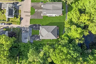 142 Fisher St, Attleboro, MA 02703 - Photo 2