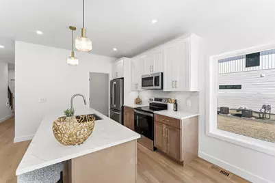 142 Fisher St #B, Attleboro, MA 02703 - Photo 8