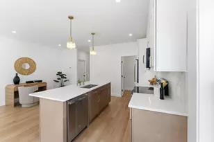 142 Fisher St, Attleboro, MA 02703 - Photo 12