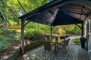25 Chestnut Hill Rd, Newton, MA 02467 - Photo 20