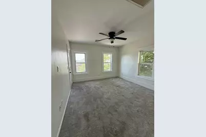 69 E Central St #2, Worcester, MA 01605 - Photo 2