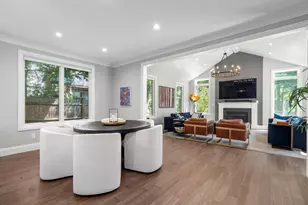 1058 Beacon St, Newton, MA 02459 - Photo 12