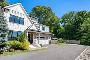 1058 Beacon St, Newton, MA 02459 - Photo 2