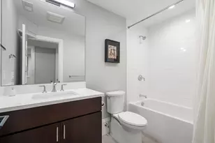 1058 Beacon St, Newton, MA 02459 - Photo 30
