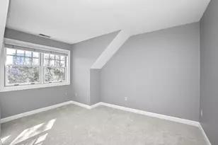 81 Beecher Pl, Newton, MA 02459 - Photo 18