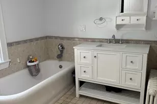 22 Longfellow Rd, Worcester, MA 01602 - Photo 14