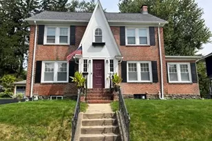 22 Longfellow Rd, Worcester, MA 01602 - Photo 1