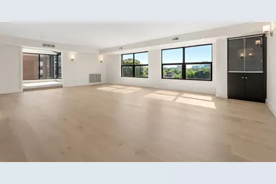 30 Stearns Rd #PHB, Brookline, MA 02446 - Photo 4