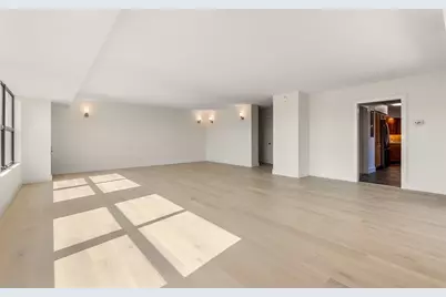 30 Stearns Rd #PHB, Brookline, MA 02446 - Photo 6