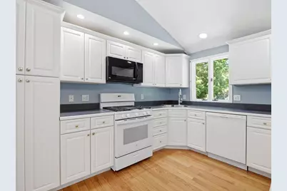 20 Franklin St, Billerica, MA 01862 - Photo 14