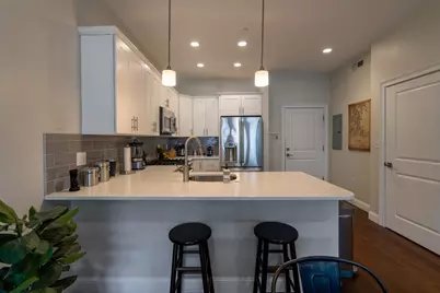 170 W Broadway #305, Boston, MA 02127 - Photo 4