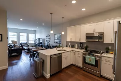170 W Broadway #305, Boston, MA 02127 - Photo 6