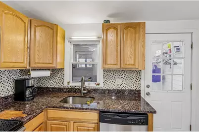 66 Washington Ave, Revere, MA 02151 - Photo 16