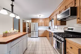 9 Branch Rd, Wilbraham, MA 01095 - Photo 8