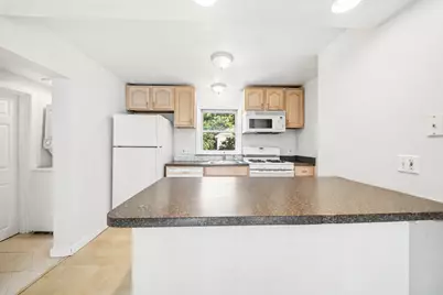 722 Highland Ave, Malden, MA 02148 - Photo 8