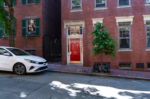 68 Phillips St, Boston, MA 02114 - Photo 16