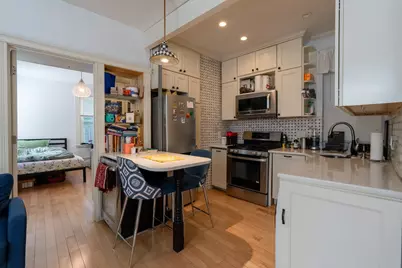 68 Phillips St #6, Boston, MA 02114 - Photo 2