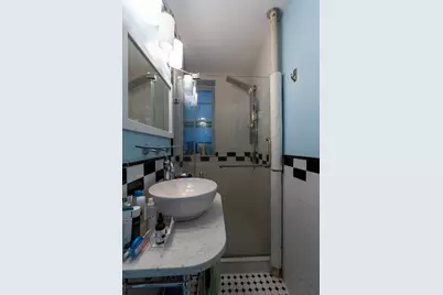 68 Phillips St #6, Boston, MA 02114 - Photo 12