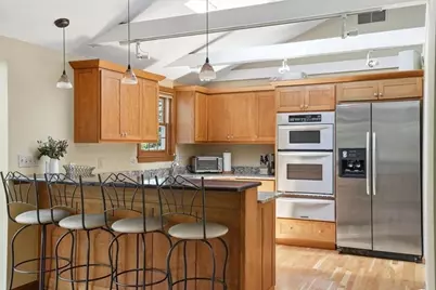 27 Tilden Cr, Weymouth, MA 02190 - Photo 8