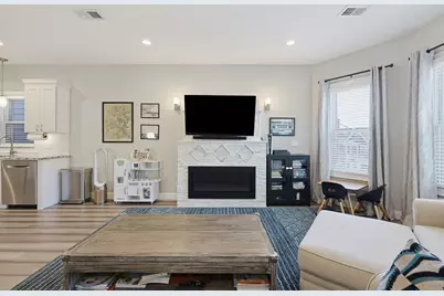 56 Byron St #2, Boston, MA 02128 - Photo 4