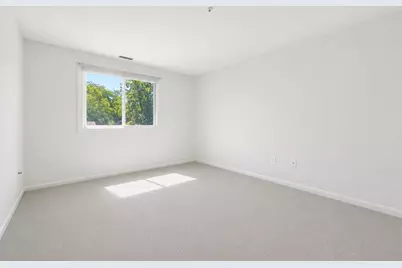 14 Concord Greene #8, Concord, MA 01742 - Photo 6