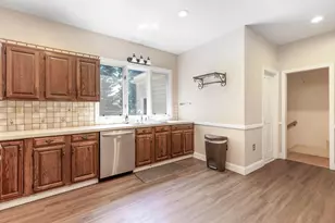 38 5th St, Medford, MA 02155 - Photo 10