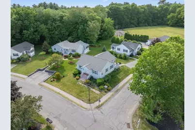 90 Crystal Water Dr #90, East Bridgewater, MA 02333 - Photo 8