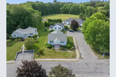 90 Crystal Water Dr #90, East Bridgewater, MA 02333 - Photo 6