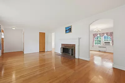 22 Chilton St, Belmont, MA 02478 - Photo 4