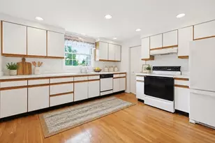 22 Chilton St, Belmont, MA 02478 - Photo 8