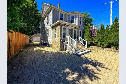 42 Winthrop St, Framingham, MA 01702 - Photo 2
