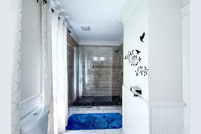 42 Winthrop St, Framingham, MA 01702 - Photo 8