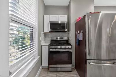21 Montrose St, Boston, MA 02119 - Photo 10