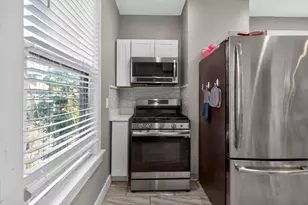 21 Montrose St, Boston, MA 02119 - Photo 10