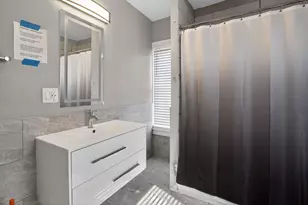 21 Montrose St, Boston, MA 02119 - Photo 14