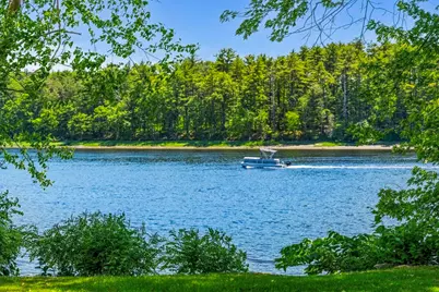 376 Main St #4, Amesbury, MA 01913 - Photo 4