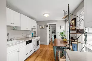 376 Main St, Amesbury, MA 01913 - Photo 16