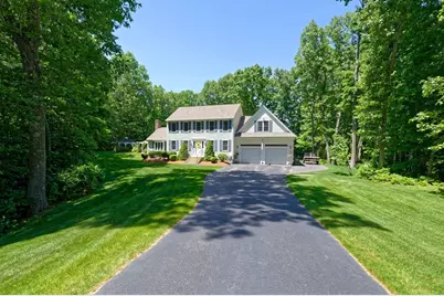 101 Hunter Rd, Uxbridge, MA 01569 - Photo 2