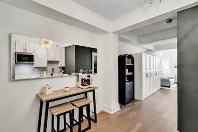 21 Beacon St #8G, Boston, MA 02108 - Photo 8