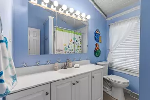 133 Edgewater Dr W, Falmouth, MA 02536 - Photo 28